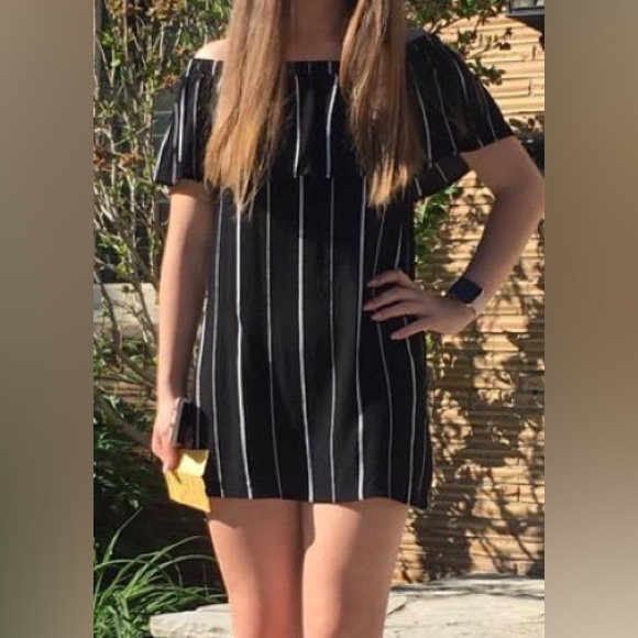 Stripped Forever 21 Dress Off the Shoulder - Picture 3 of 6